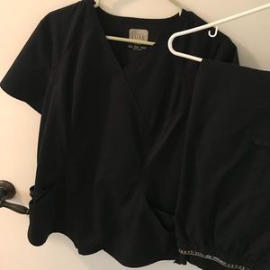 Cherokee Luxe Sport Scrubs size Large